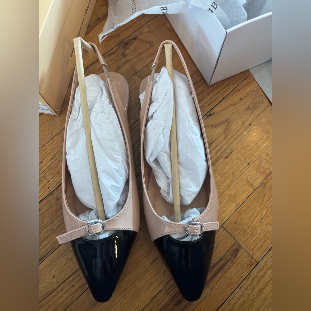 Bamboo Black and Tan Flats NEW in box 8.5